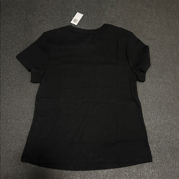 Old Navy Women's ribbed snug crop tee size large - Picture 4 of 7